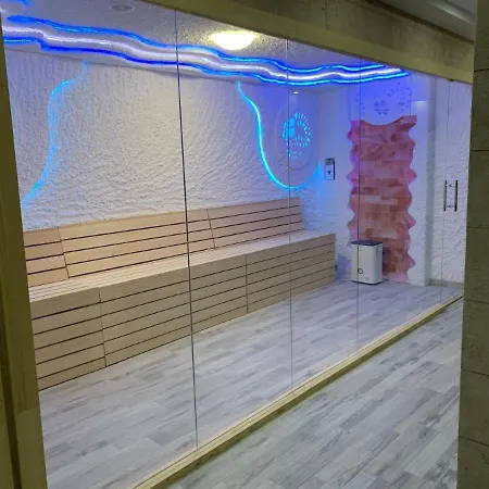 Lucky-milmari Aparthotel